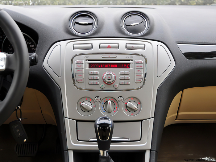 Navigatie Ford Mondeo (2006-2010) cu Android 11, 2GB RAM 32 GB ROM ecran 10.1 Inch,Carplay si Android Auto [5]