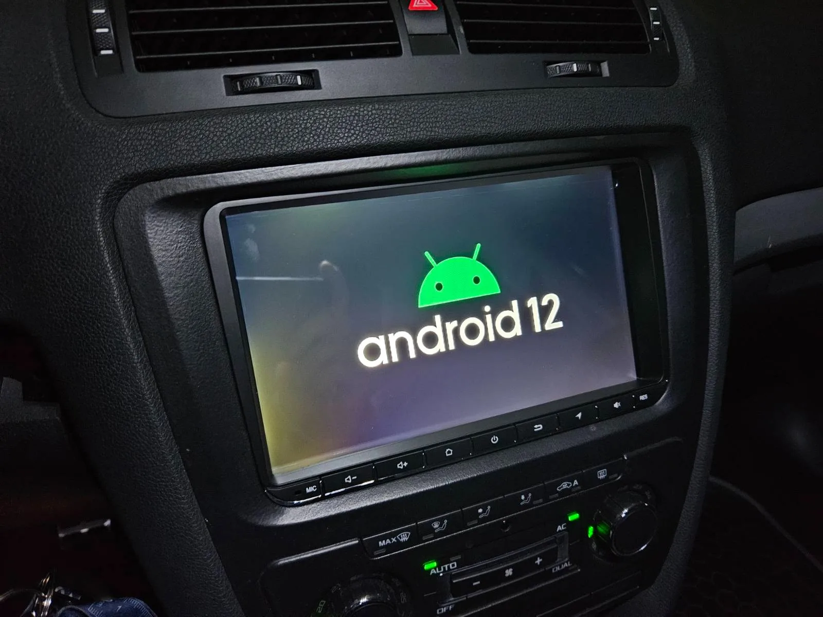 Navigatie Volkswagen|Skoda|Seat cu Android 12, 2GB RAM 32GB ROM, DSP, CarPlay si Android Auto, Ecran de 9 Inch, dedicata Golf 5, Golf 6, Jetta, Passat B6, CC, B7, Polo, Tiguan, Touran, Skoda, Seat [8]