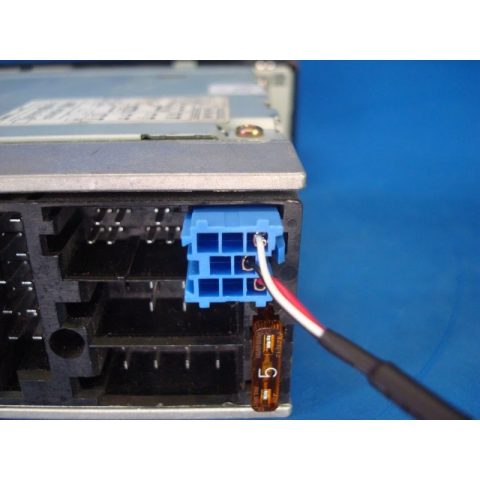 Adaptor Bluetooth 5.0 Audio + USB/AUX, Mufă Mini ISO 8 Pini - VW, Audi, Skoda, Seat [5]