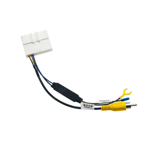 Adaptoare Navigatii - Adaptor Retenție Cameră Marșarier Originală Nissan, Conector 32 Pini la RCA, Menține Camera de Fabrică pe Navigație Aftermarket