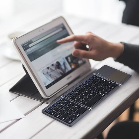 Tastatură Pliabilă cu Touchpad, Bluetooth 5.1 + 2.4G, Portabilă și Reîncărcabilă – Gri Elegant [3]
