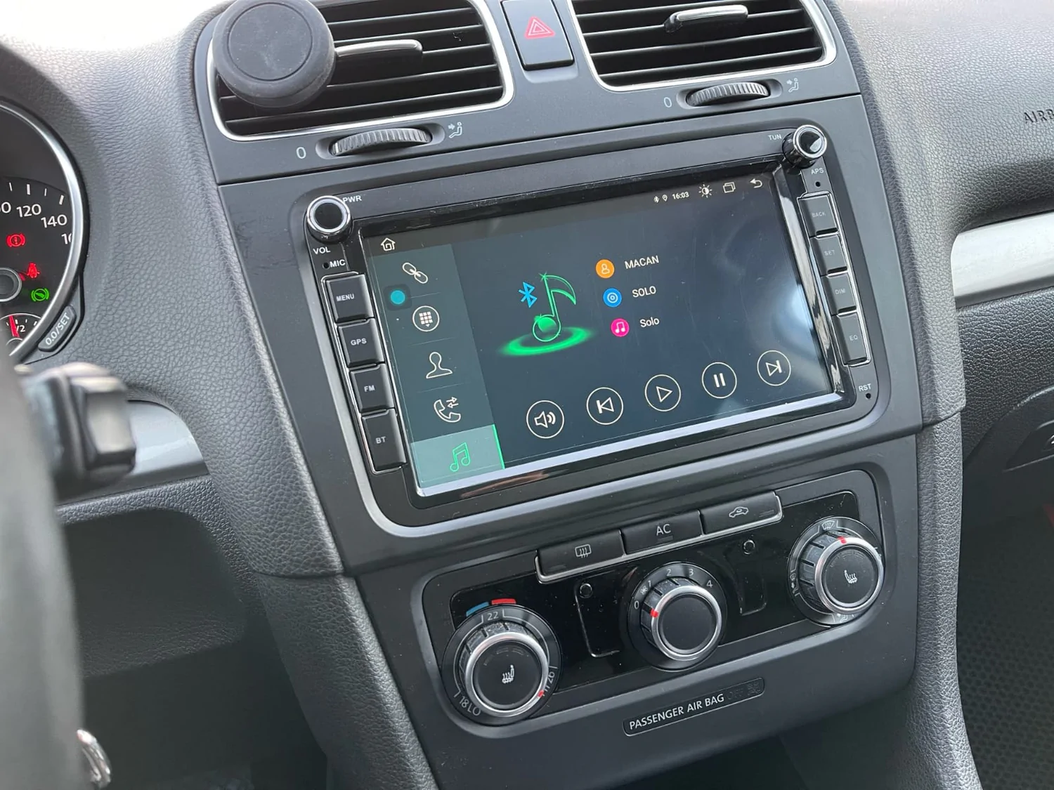 Beneficiile unei Navigatii cu Android pentru masina ta