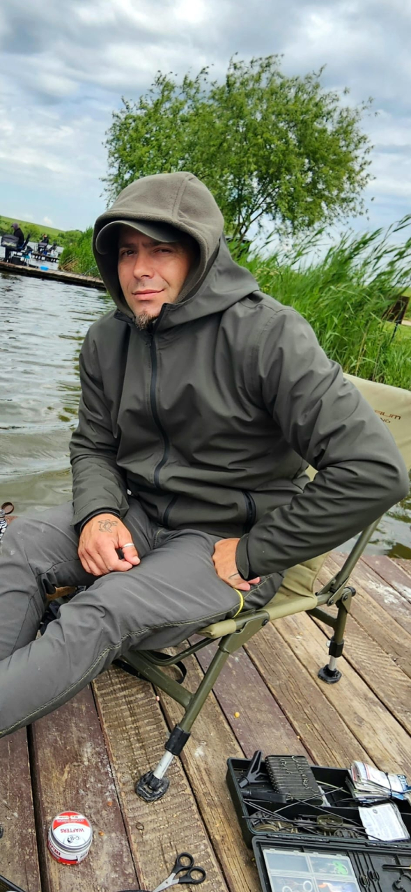 JACHETA RAIN SHIELD [4]