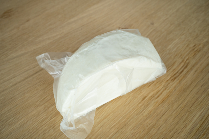 BRANZA MANOUROMYZITHRA ECOGREEK [2]