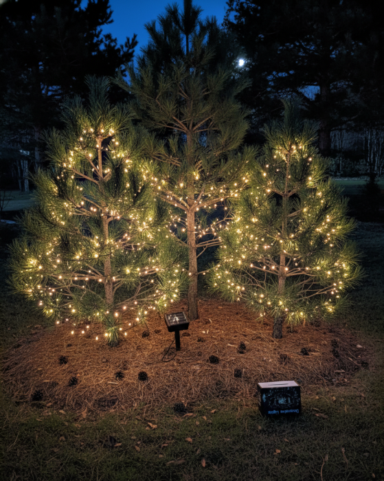 Instalație solară cu 300 LED-uri colorate pentru exterior [1]