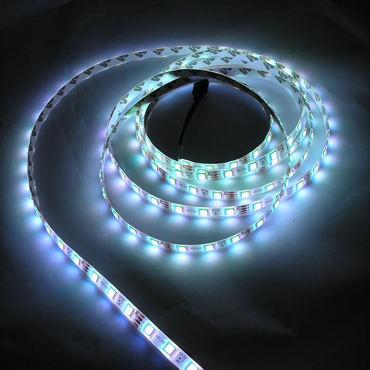 Bandă LED RGB 5050 cu Muzică și Telecomandă – 5m , USB,Negru [5]