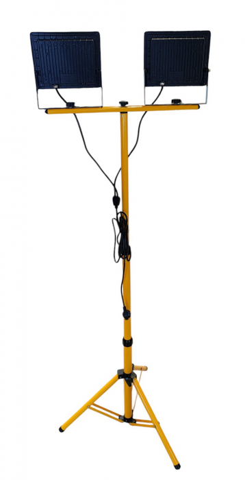 Trepied telescopic cu 2 proiectoare Led de 50W fiecare ,IP66,conectate, plus cablu alimentare de 290 cm [4]
