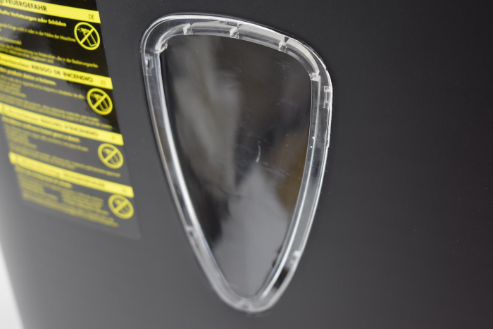 Tocător de hârtie/documente/carduri Amazon Basics cu tăiere încrucișată de înaltă securitate, Negru - BUN [7]