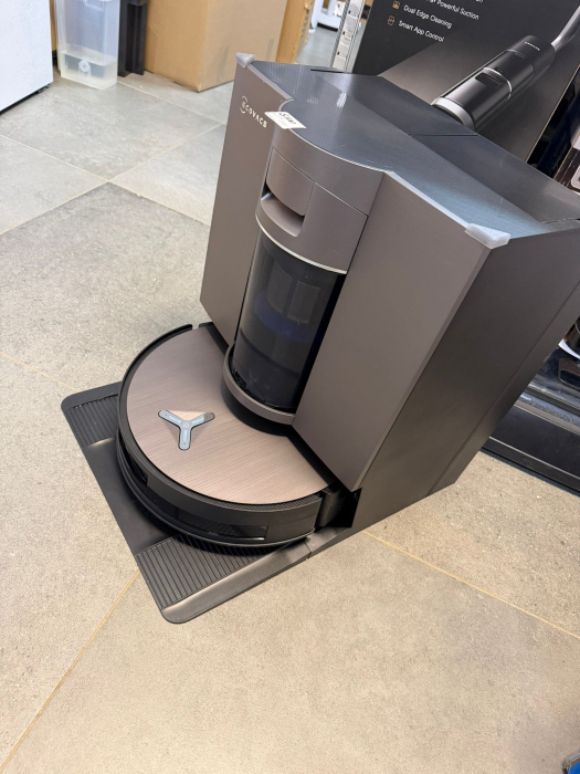 Aspirator robot ECOVACS DEEBOT X11 OmniCyclone [2]