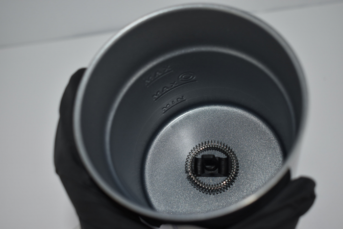 Bestron Viva Italia ; Spumantor electric de lapte cu bază rotativă de 360° și capacitate de până la 300 ml, fără fir, 550 W, Negru - FOARTE BUN [7]