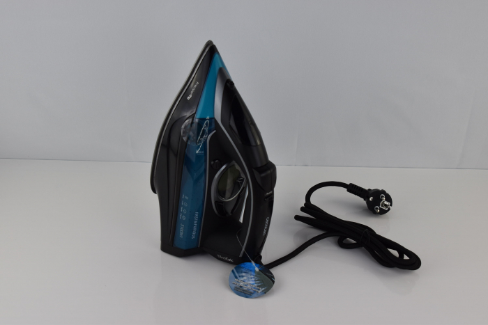 Cecotec fier de calcat cu abur Fast&Furious 6060 Ultra. 3100 W, pompa de apa integrata automata, oprire automata, abur continuu de 75 g/min, senzor tactil și ecran LCD [8]