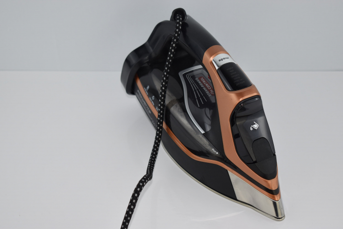 Fier de călcat cu abur Rowenta DW9510 Steamforce Pro , 3200 Watt Sistem de pompare ,2 nivele de abur , Rezervor de apă 350 ml , Negru/Auriu - FOARTE BUN [11]