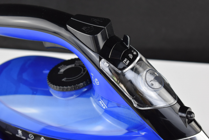 Fier de călcat cu abur Rowenta Freemove DE5010 Model negru și albastru 2400W Tehnologie fără fir, Funcții practice pentru călcat ușor - FOARTE BUN [8]