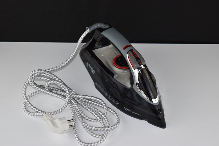 Fier de călcat cu abur Russell Hobbs Power, 3100W, abur 70 g/min, abur suplimentar 210 g/min, 350ml, talpă ceramică, funcție de auto-curățare și pulverizare, anti-calcar, oprire picurare - CA NOU  [8]