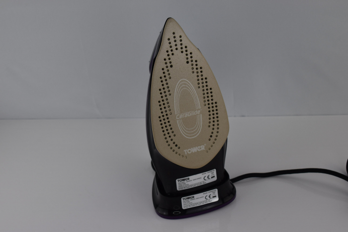 Fier de calcat fara fir cu talpa ceramica -Tower T22008 CeraGlide -Culoare mov -CA NOU [5]