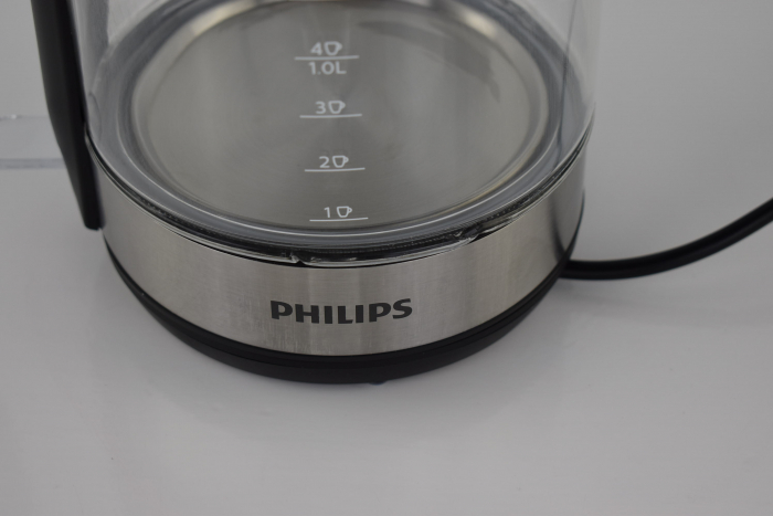 Fierbator de apa ,Philips HD9339/80, 1,7 Litri, Iluminare LED, Protecție împotriva Funcționării Fără Apă, Filtru de Cernere Micro Detașabil, 2200 W - FOARTE BUN [11]
