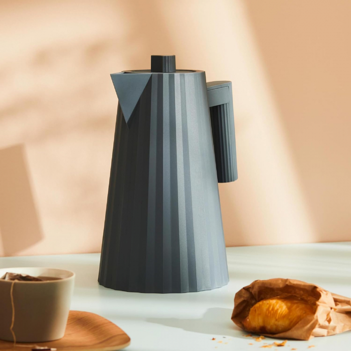Fierbător Electric Alessi Plissé MDL06 G/UK, din Rășină Termoplastică, Ștecher Englezesc, 2400W, 170 cl, Gri [4]