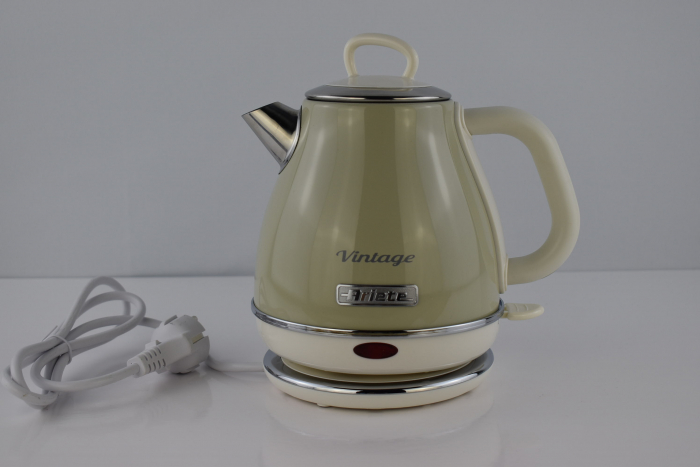 Fierbător electric retro Ariete Vintage 2868, bază wireless 360°, oprire automată, capacitate 1 L, oțel inoxidabil, 1600 W, bej -CA NOU [6]