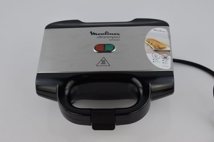 Moulinex SM156D Aparat de Sandwich Ultracompact Metalic, Plăci Antiaderente [Clasa energetică A],700W [7]