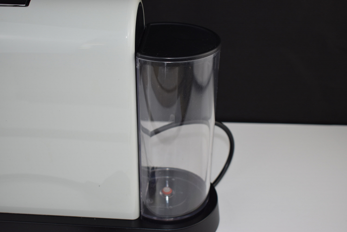 Nespresso De'Longhi EN167.W Citiz - Mașină de cafea cu capsule, pompă de înaltă presiune și reglaj ideal al temperaturii fără spumator de lapte,1260W, 37,4 x 11,9 x 25,5 cm, alb. -BUN [5]