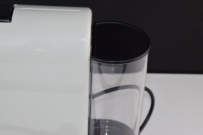 Nespresso De'Longhi EN167.W Citiz - Mașină de cafea cu capsule, pompă de înaltă presiune și reglaj ideal al temperaturii fără spumator de lapte,1260W, 37,4 x 11,9 x 25,5 cm, alb. -BUN [6]