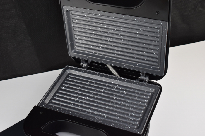 Sandwich-Maker Rock'nToast Grill+ Cecotec , putere de 800W, acoperire cu piatră RockStone, antiaderent, oțel inoxidabil- FOARTE BUN [7]