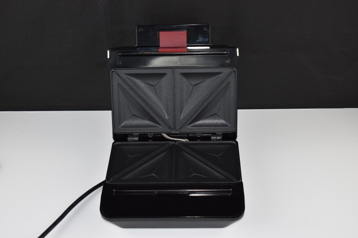 Sandwich-maker Russell Hobbs ușor de spălat, încălzire rapidă - FOARTE BUN [6]