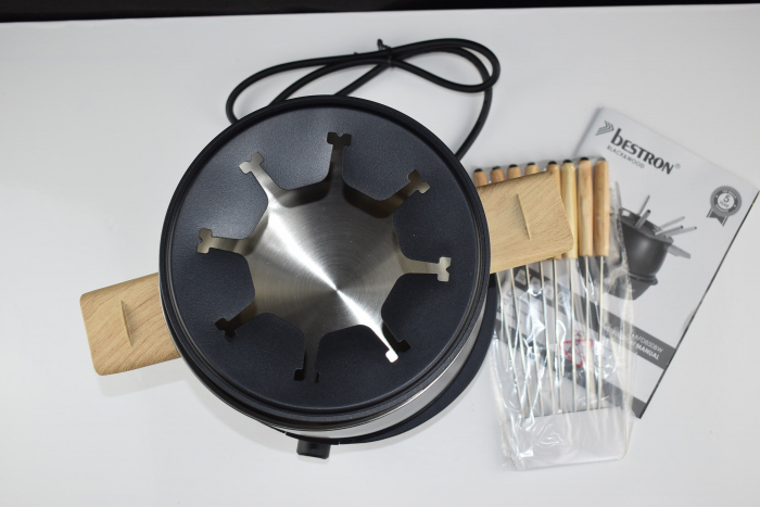 Set fondue Bestron, fondue electric pentru 8 persoane, include 8 furculițe și termostat reglabil, protecție anti-stropire - CA NOU [4]