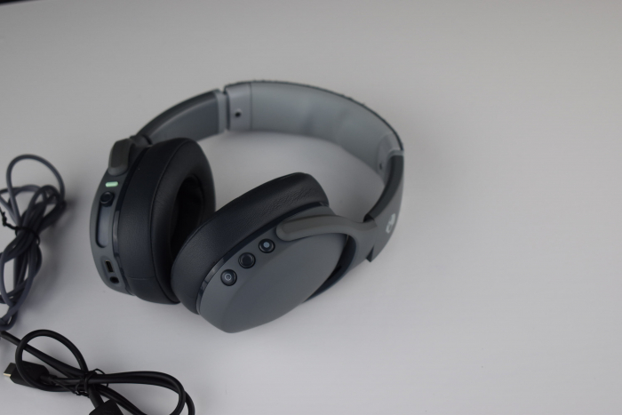 Skullcandy Crusher Evo Caști over-ear fără fir cu microfon, bass senzorial ajustabil, încărcare rapidă și autonomie de 40 de ore - Gri -BUN [3]