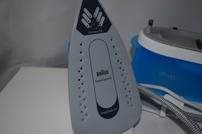 Statie de calcat Braun CareStyle 1, 2200W, 5.5 bari, abur variabil 110g/min, jet de abur 340g/min, rezervor 1.5L, talpa Super Ceramic, Alb/Albastru - Foarte bun  [5]