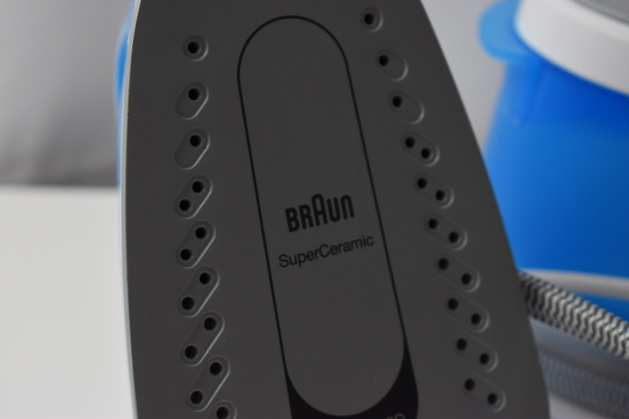 Statie de calcat Braun CareStyle 1, 2200W, 5.5 bari, abur variabil 110g/min, jet de abur 340g/min, rezervor 1.5L, talpa Super Ceramic, Alb/Albastru - Foarte bun  [6]
