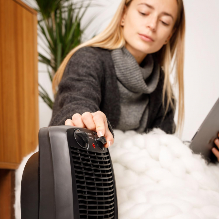 Taurus Alpatec New Gobi - Aerotermă electrică | 2000W | 2 intensități | Termostat reglabil | Protecție termică de siguranță | Indicator luminos | Mâner de transport | Negru. -Foarte bun [3]