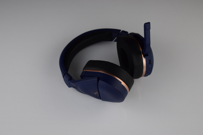 Turtle Beach Stealth 700 Gen2 Max Cobalt, set de căști de gaming wireless Bluetooth multiplatformă, cu autonomie de peste 40 de ore pentru PS5, PS4, PC și mobil. - FOARTE BUN [6]