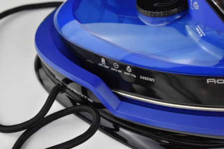 Fier de călcat cu abur Rowenta Freemove DE5010 Model negru și albastru 2400W Tehnologie fără fir, Funcții practice pentru călcat ușor - FOARTE BUN [8]