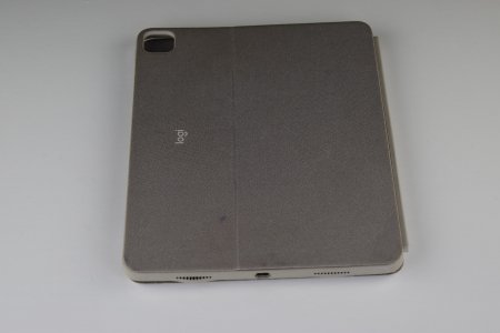 Logitech Combo Touch Husă cu Tastatură pentru iPad Pro 12,9 inch Generația 5 și 6 - 2021, 2022 (versiunea German)- Culoare nisip - BUN [9]