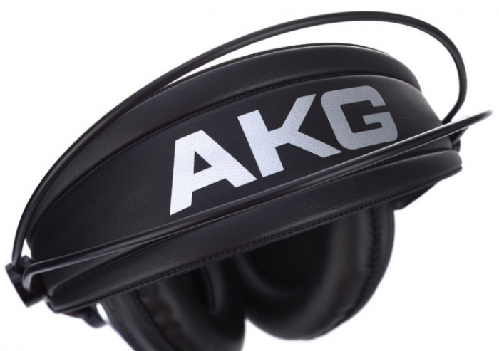 AKG K-240 MKII [6]