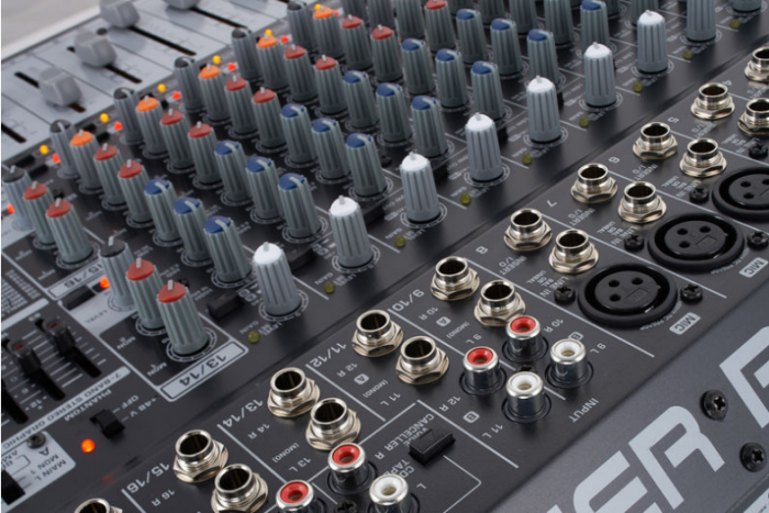 Behringer PMP 4000 [13]