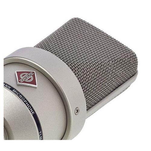 Neumann TLM 103 [3]