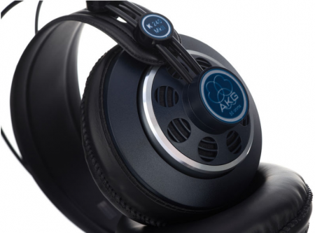 AKG K-240 MKII [6]