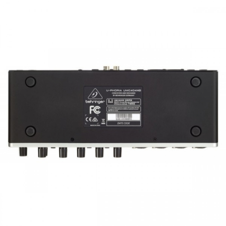BEHRINGER UMC404HD [8]