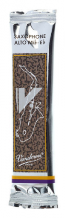 Vandoren V12 Alto Sax [1]