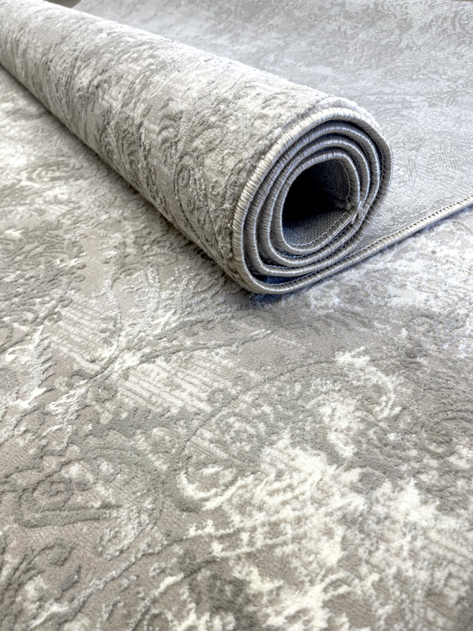 Covor clasic baroc elegant în tonuri gri bej [3]