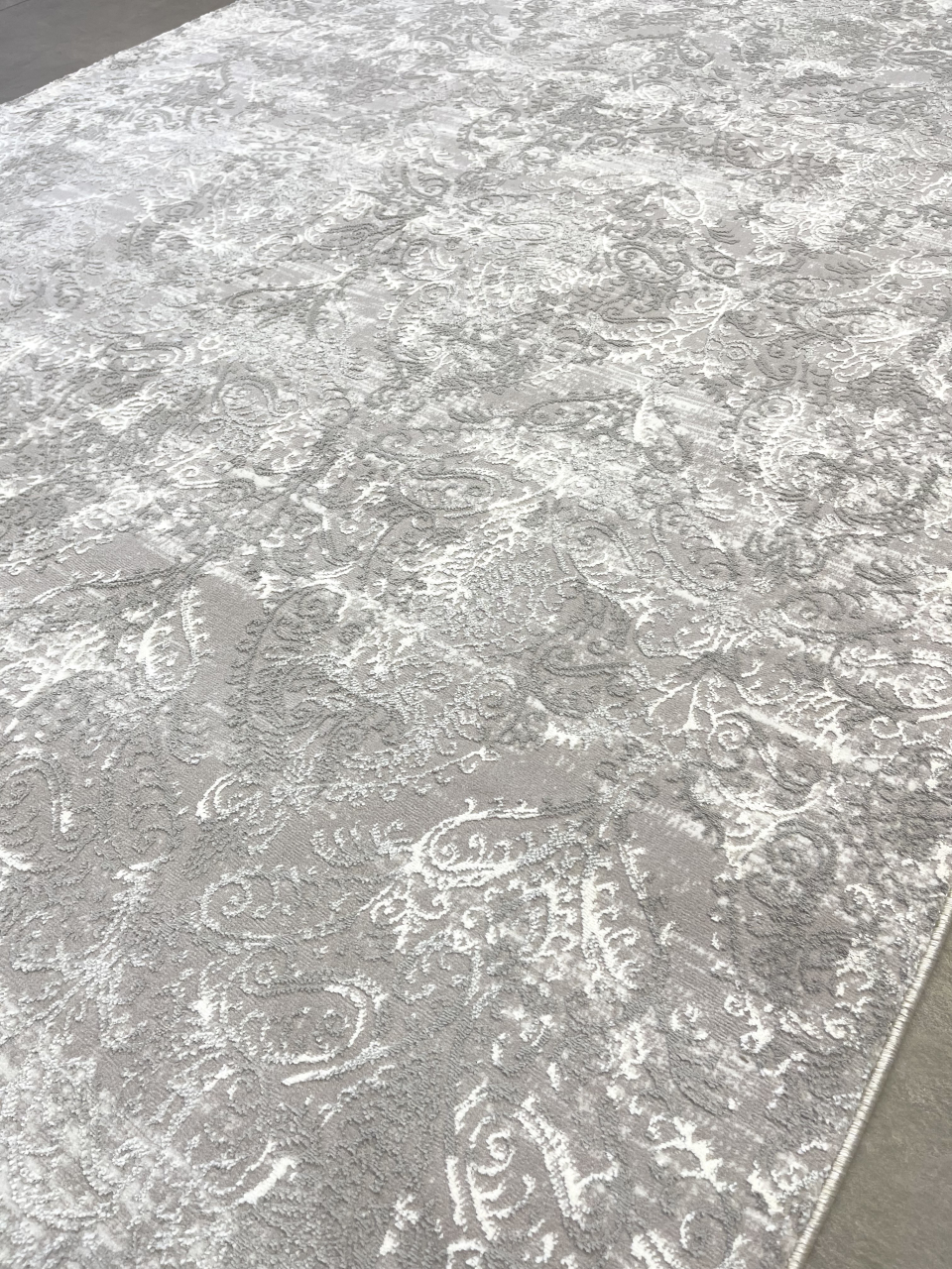 Covor clasic baroc elegant în tonuri gri bej [4]