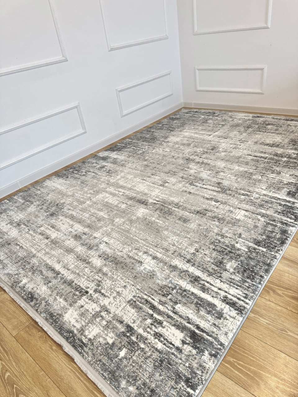 Covor Infiniti la metru cu nuanțe de gri și alb [4]