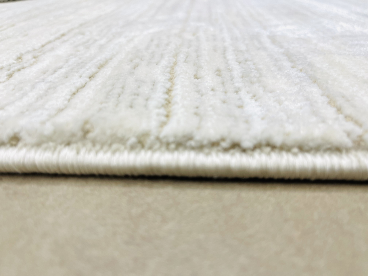 Covor Molina la metru cu nuanțe de alb [2]