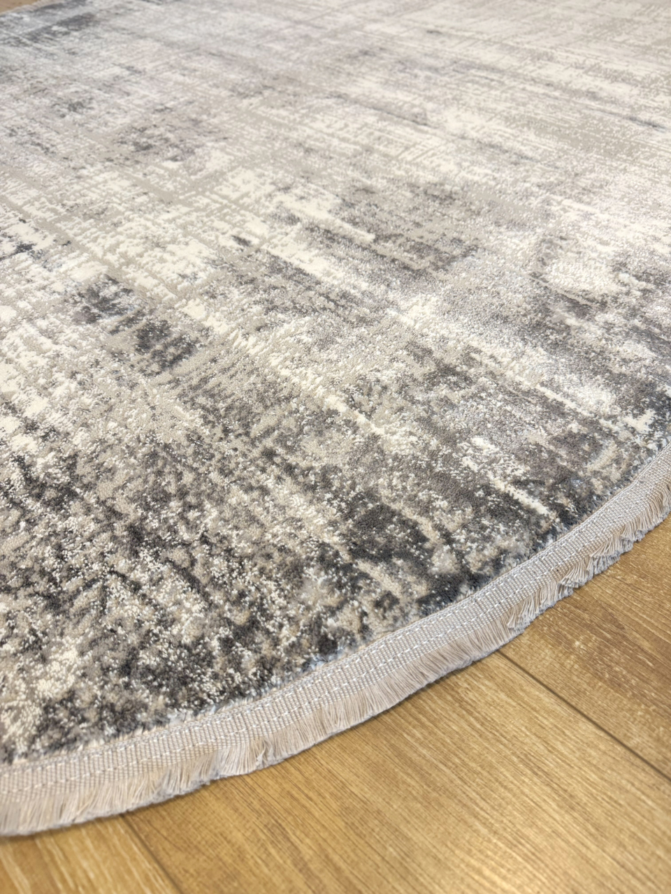 Covor oval - model abstract in nuante de gri si alb [2]