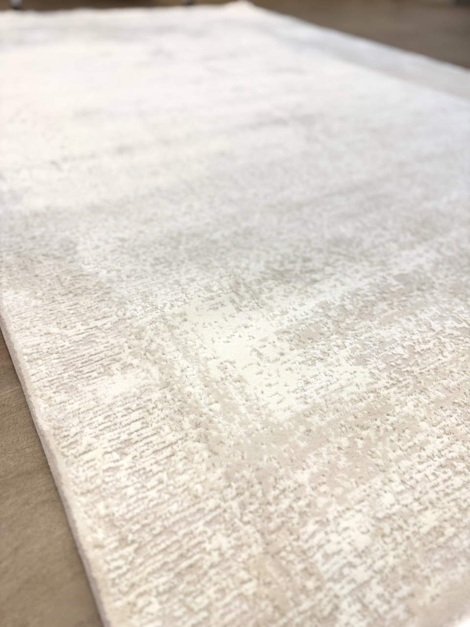 Covor texturat bej deschis, stil minimalist [3]