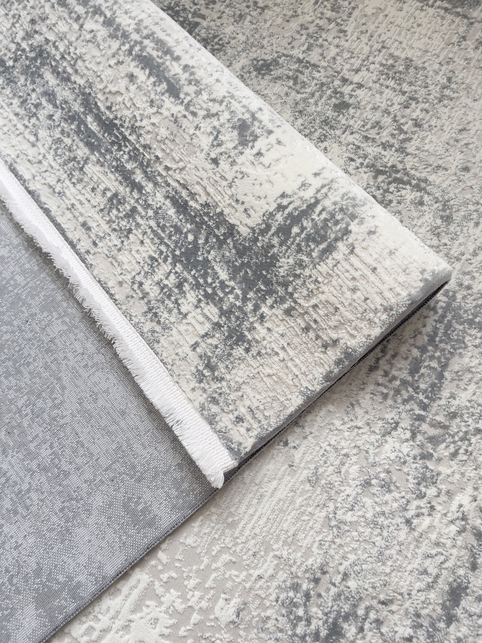 Covor gri deschis texturat stil minimalist [4]