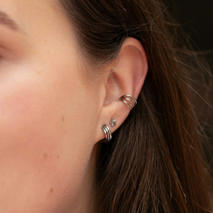Piercing  din titan în formă de stea cu model texturat [2]