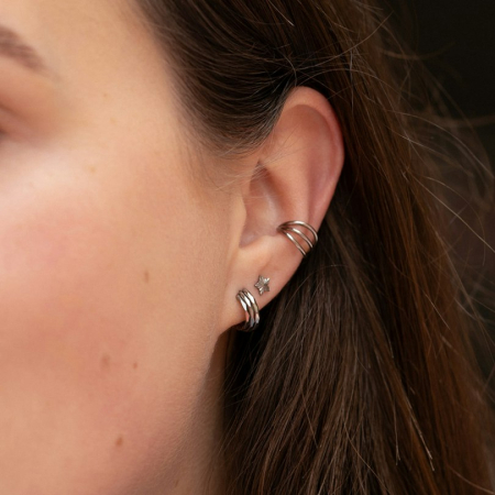 Piercing  din titan în formă de stea cu model texturat [1]